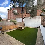 Lovely 2-Bedroom Victorian Flats