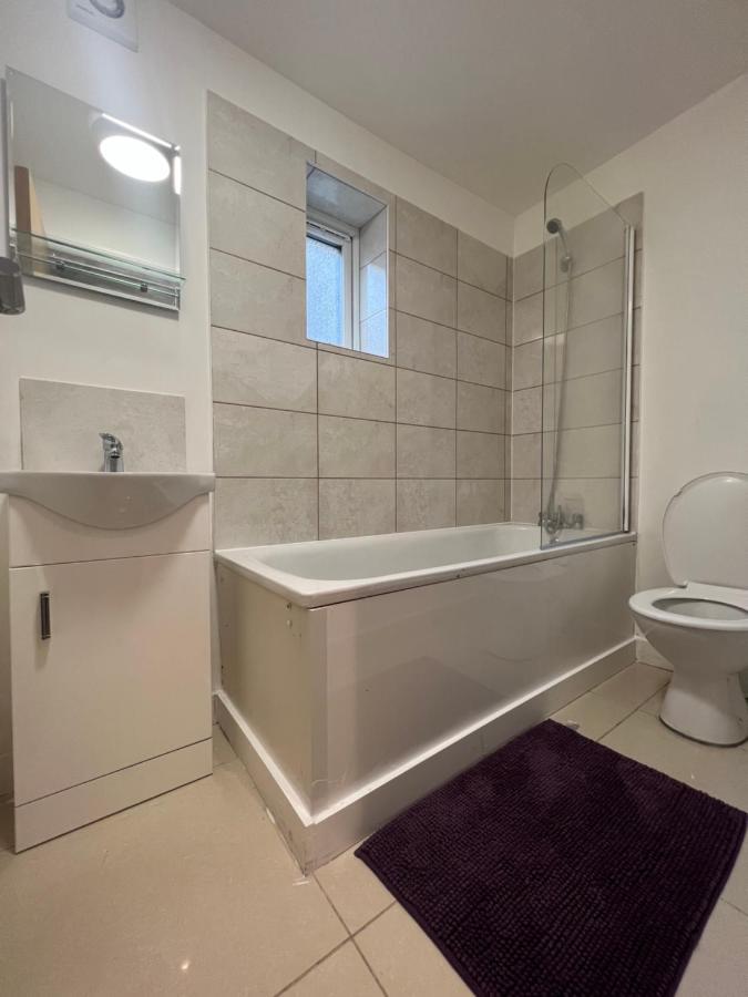 Lovely 2-bedroom Victorian Flats * Londen